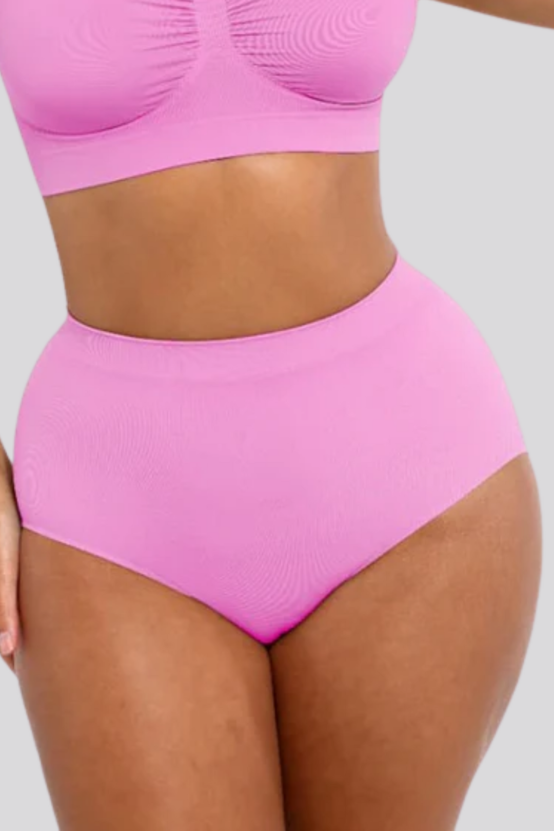 InvisiBrief "Soft" - Highwaist Panty, die wirklich sitzt