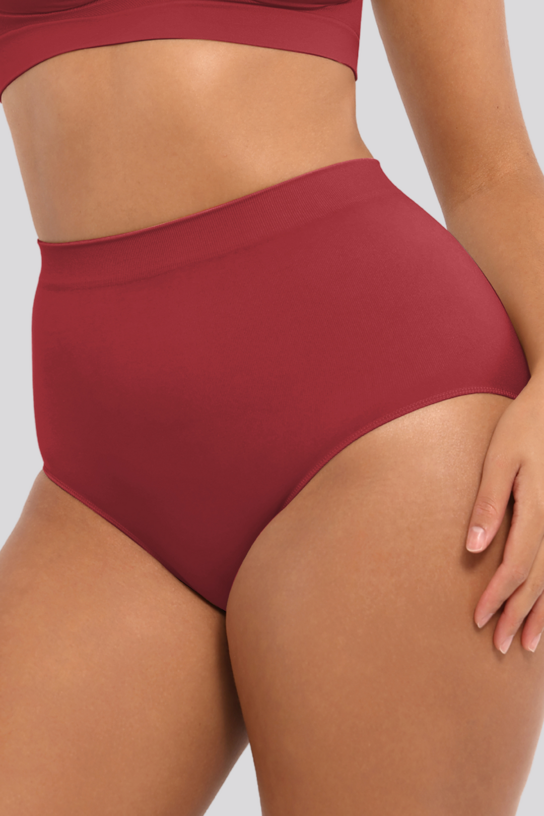 InvisiBrief "Soft" - Highwaist Panty, die wirklich sitzt